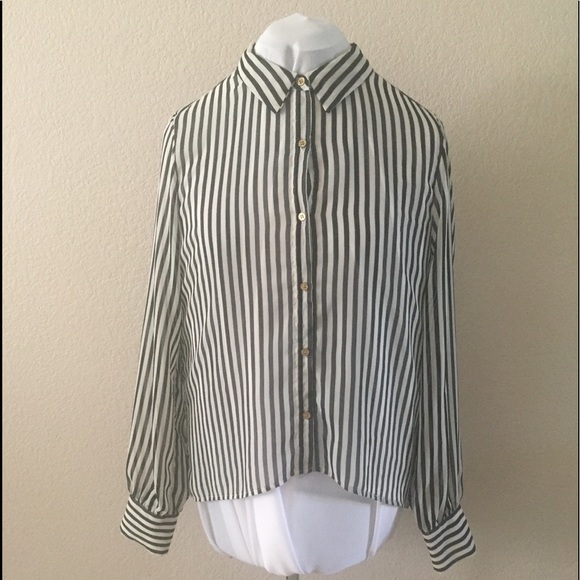 Stripped Button Up Blouse 👇CLOSE OUT👇 - Picture 1 of 7